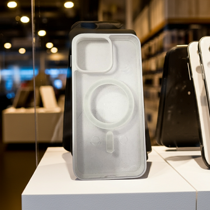 Cover Trasparente iPhone 15 Pro Max Bianco - Elegante e Sottile con MagSafe - MOKO