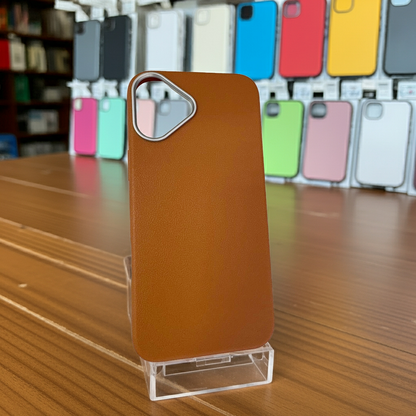 Cover colorata iPhone 16 Plus marrone - Proteggi il tuo smartphone con stile - MOKO
