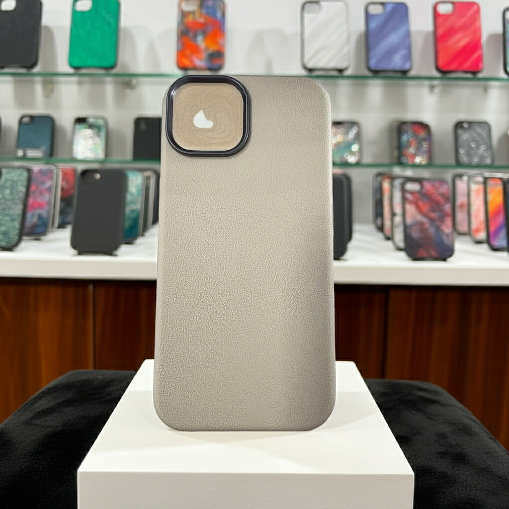 Cover iPhone 15 colorata bianco beige - MOKO