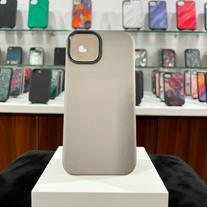 Cover iPhone 15 colorata bianco beige - MOKO